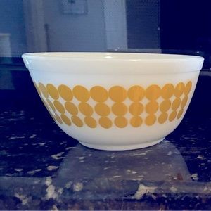 Yellow dot pyrex bowl